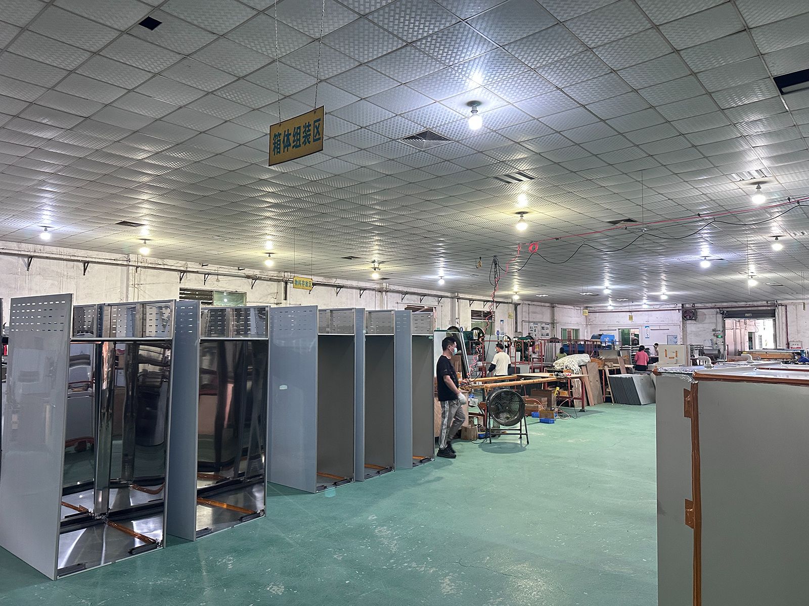 箱体组装区